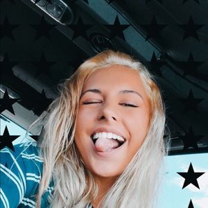 Meet your Posher, Kaci